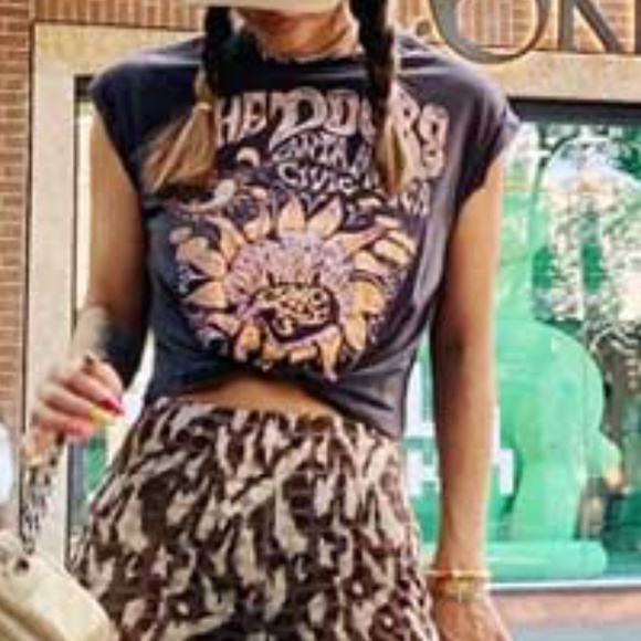 The Doors Floral Graphic Tee Top - Picture 6 of 7